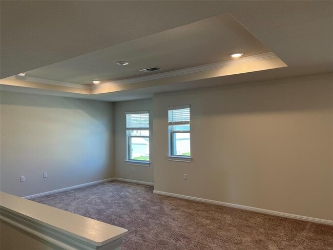Building Photo - 6817 Ellsworth Walk