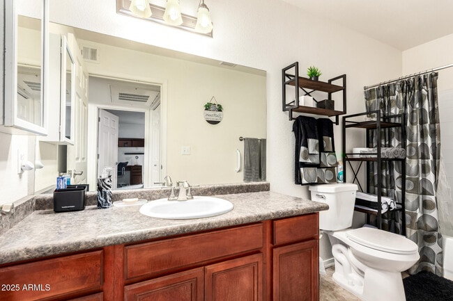 Building Photo - 17017 N 12th St