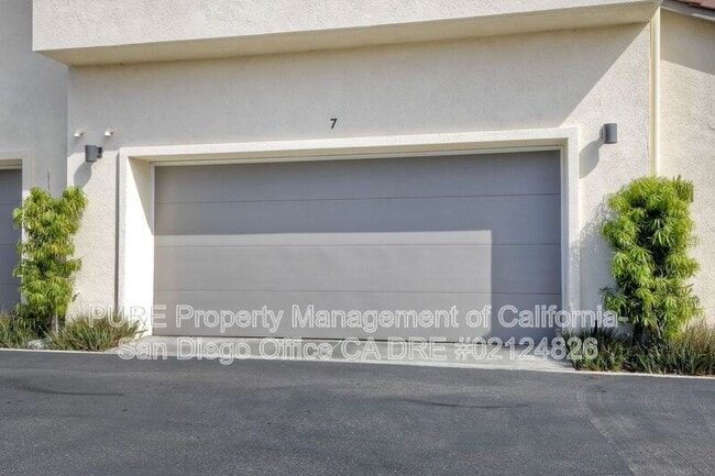 Building Photo - 13099 Olympus Cir