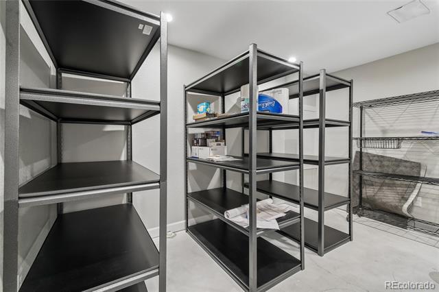 Building Photo - 5940 S Cimarron Way