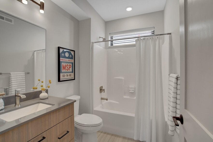 Building Photo - 3632 Colfax Ave S