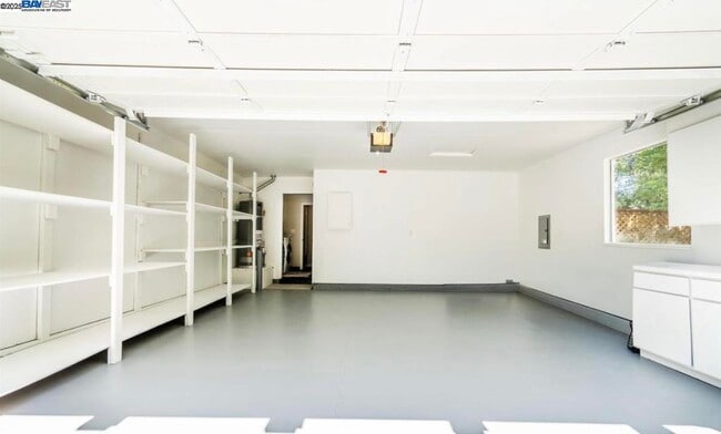 Building Photo - 5 Stuart Pl