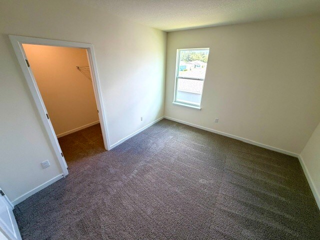 Building Photo - 322 Bracer Way