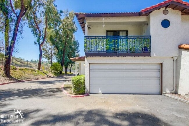 Building Photo - Spacious 2Bd 2.5Ba Two-Story Condo in Alli...