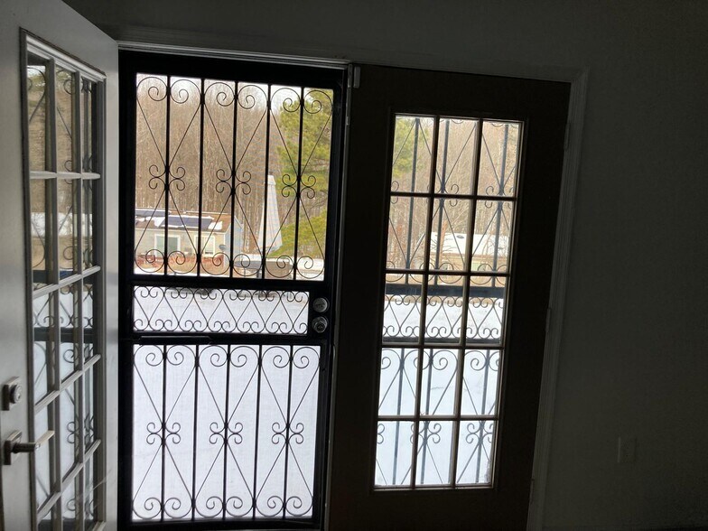 Building Photo - 3804 Charred Oak Dr