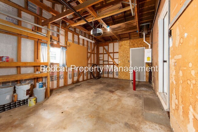 Building Photo - 1121 Spruce St