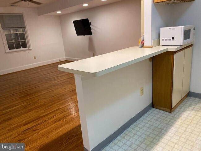 Building Photo - 42 Conshohocken State Rd