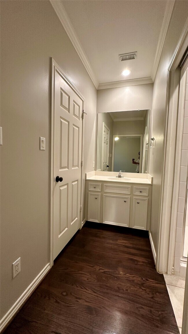 Building Photo - 4303 Childress St