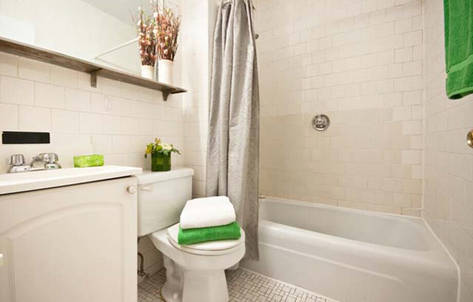 Building Photo - 1223 Beacon St