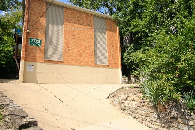 Building Photo - 783 Delta Ave