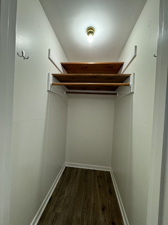 Building Photo - Effortless living at its finest in Conroe....