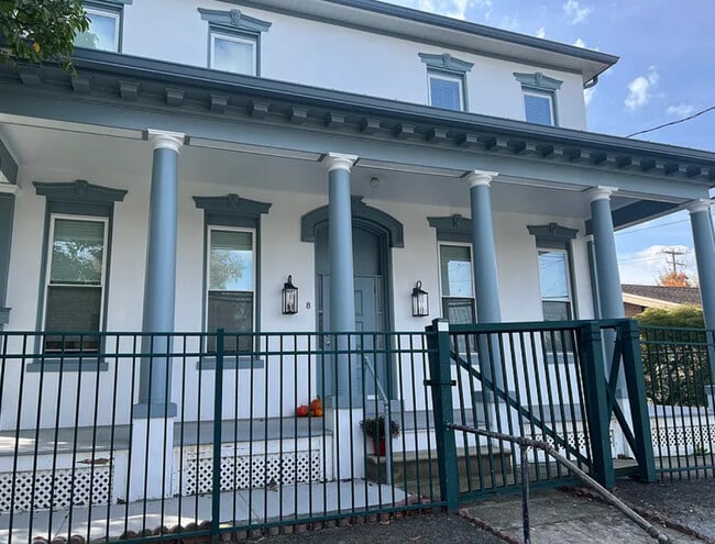 Building Photo - 8 Philadelphia Ave