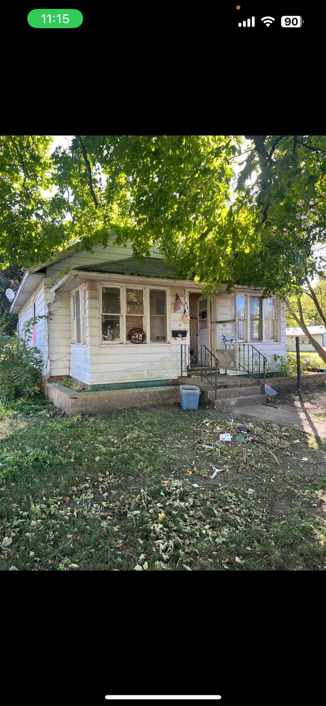 Primary Photo - 613 W Lincoln St