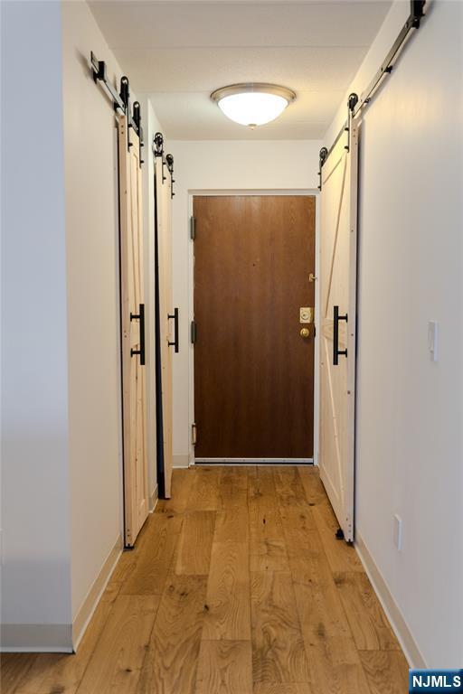 Building Photo - 5 Linden St