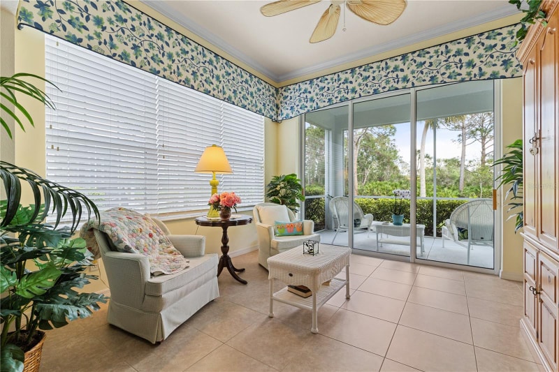 Building Photo - 1610 Monarch Dr