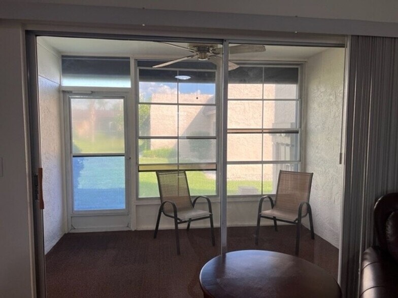 Building Photo - 6300 South Pointe Blvd