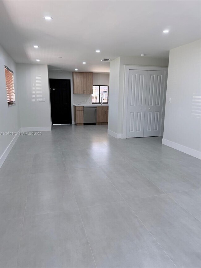 Building Photo - 7801 SW 12th St