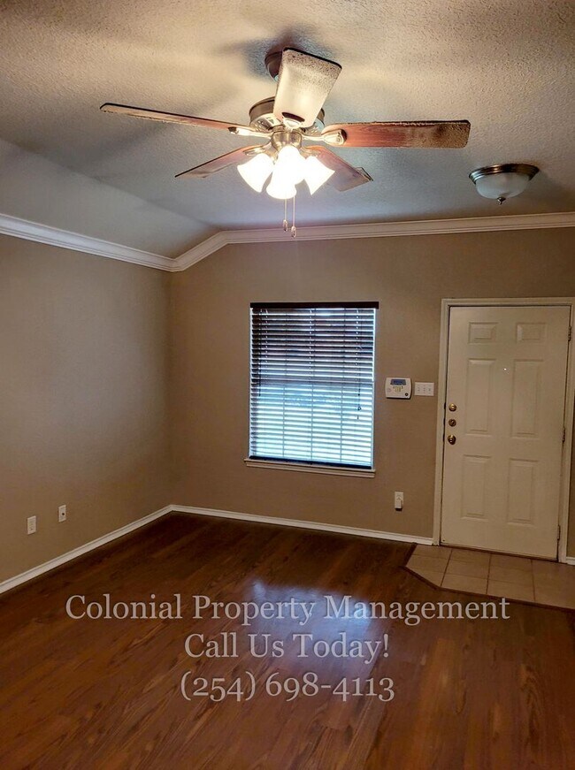 Building Photo - 2805 Alma Dr