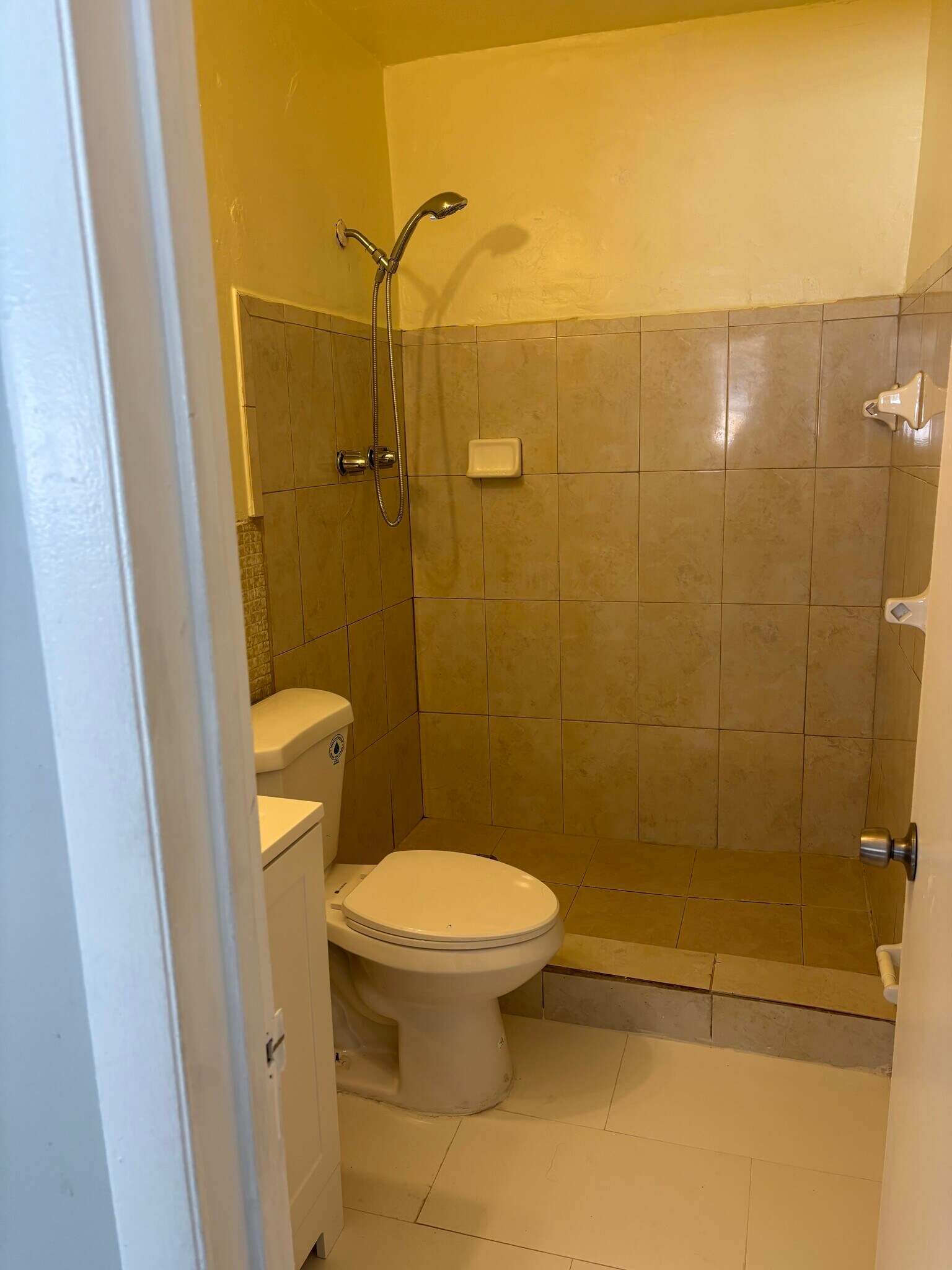 Building Photo - 457 NE 139th St