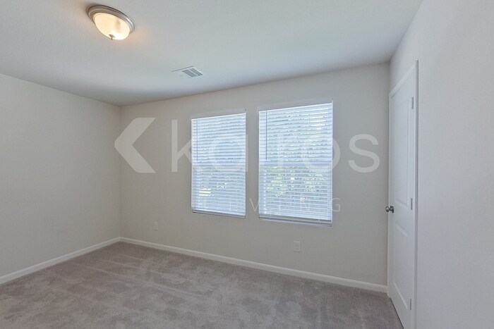 Building Photo - 223 Big Oak