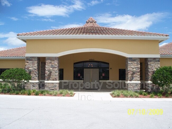 Building Photo - 14131 Queenside St