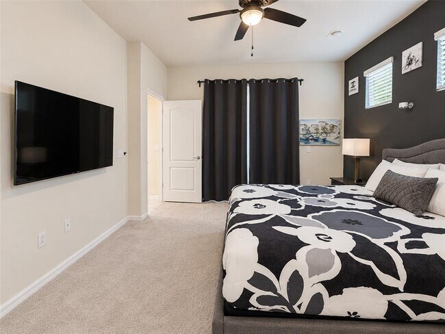 Building Photo - 7328 Oakmoss Loop