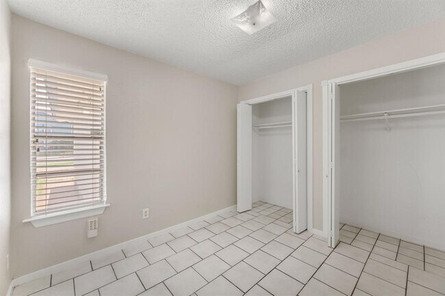 Building Photo - 2311 Burleson Rd