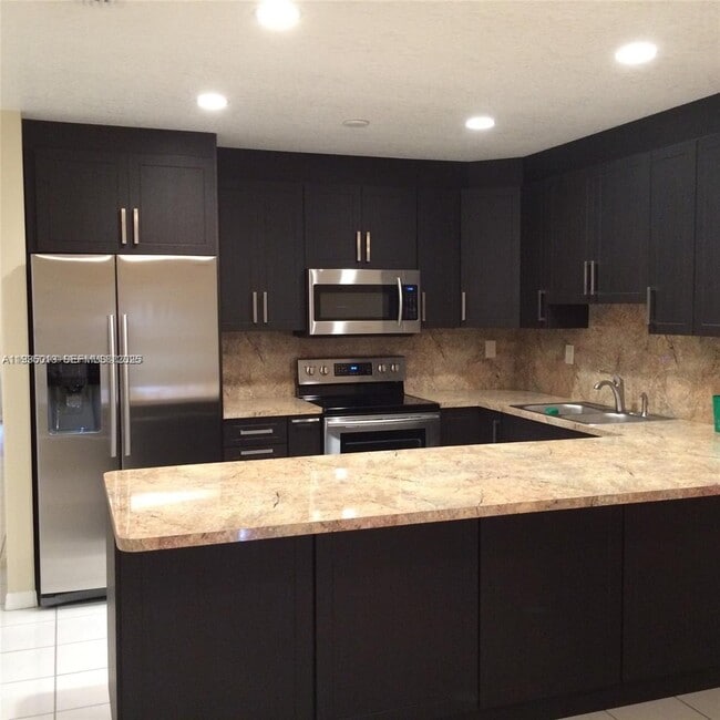 Building Photo - 14222 SW 25th Terrace