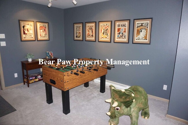 Building Photo - SHORT TERM, FULLY FURNISHED home in Evergr...