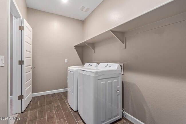 Building Photo - 36640 N Asturian Vly Wy