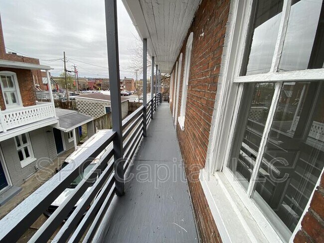 Building Photo - 336 W Philadelphia St