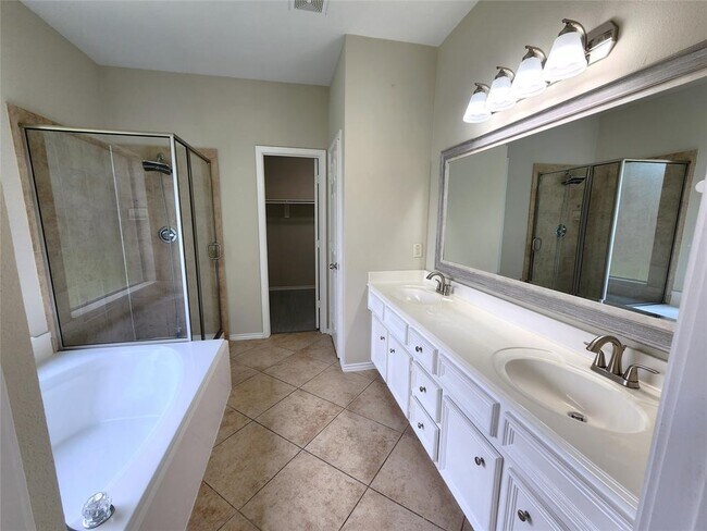 Building Photo - 13007 Balsam Lake Ct