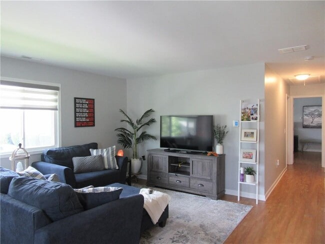 Building Photo - 524 Eastbrooke Ln