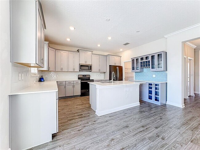 Building Photo - 11939 Satire St