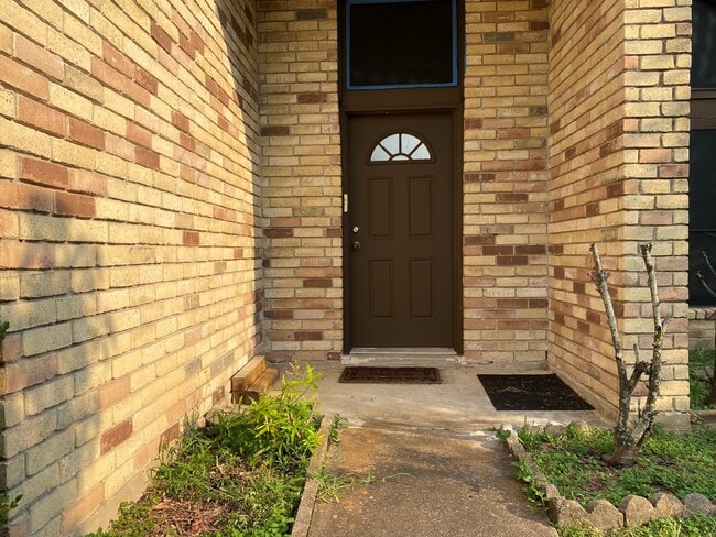 Building Photo - 10531 Golden Meadow Dr