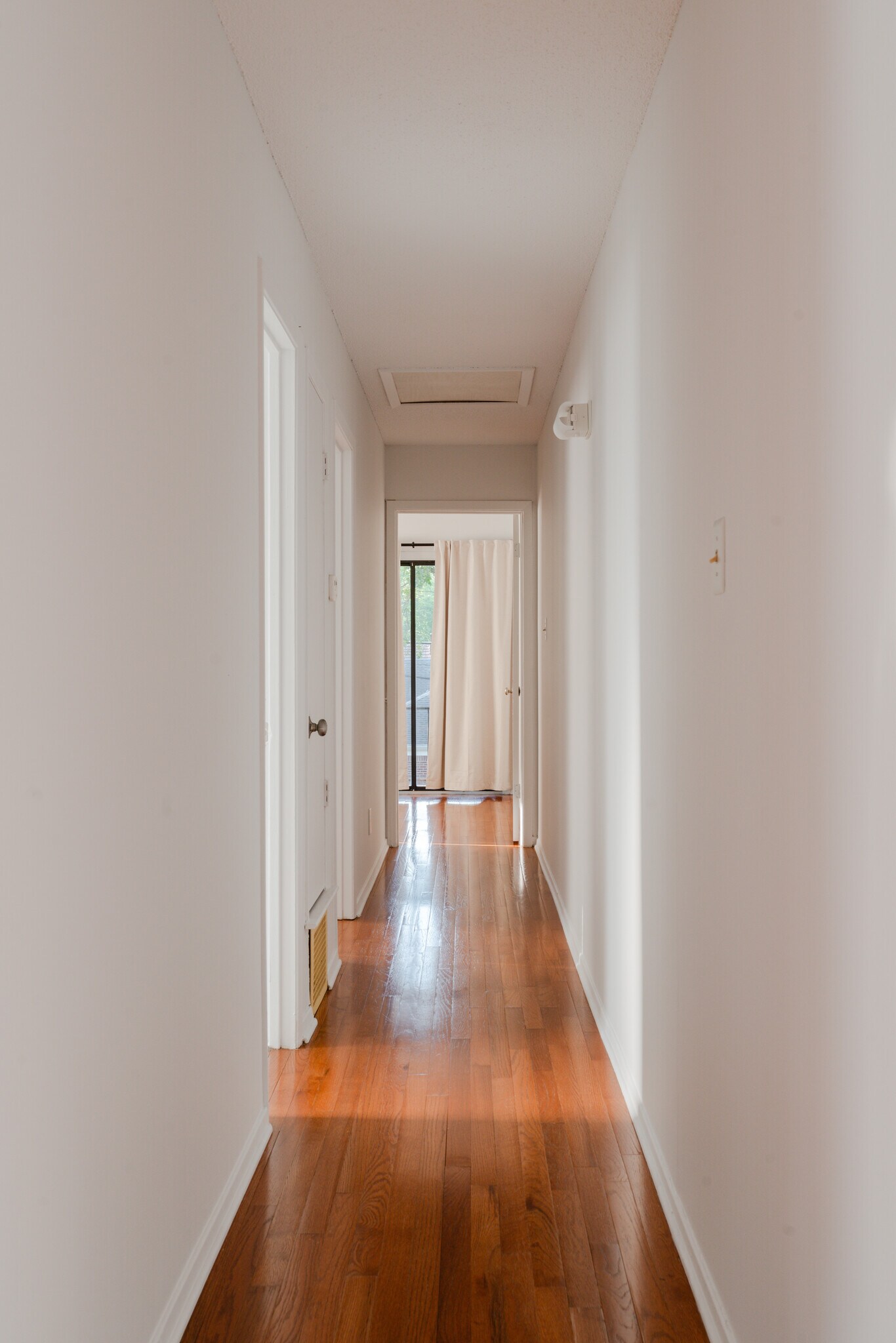 Building Photo - 1337 Vinton Ave