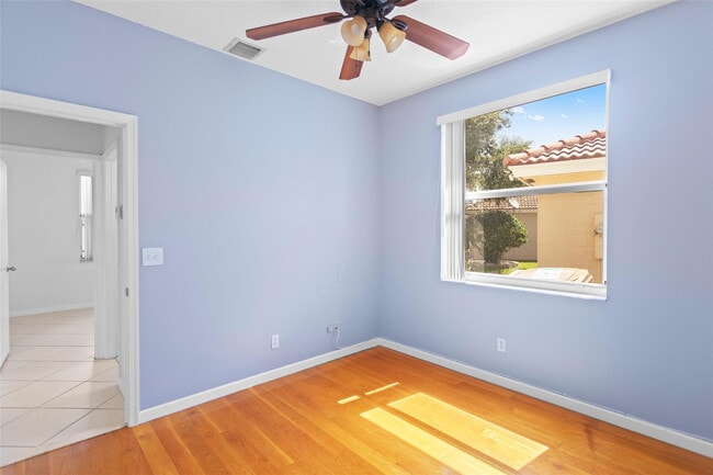 Building Photo - 15250 SW 49th Ct