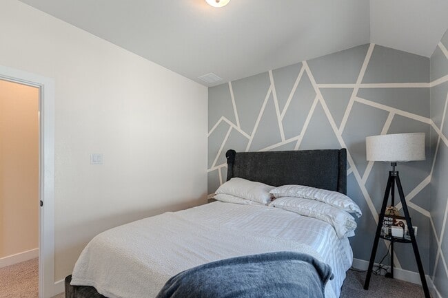 Building Photo - 102 Shining Succulent Dr