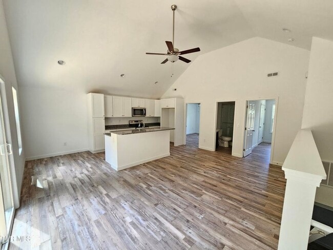 Building Photo - 1412 Indian Ridge Rd