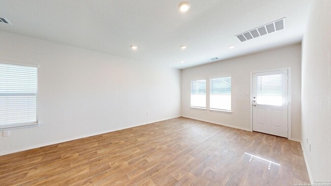 Building Photo - 2920 Panther Spg