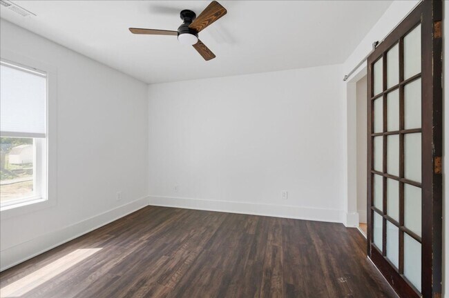 Building Photo - 1613 Nowland Ave
