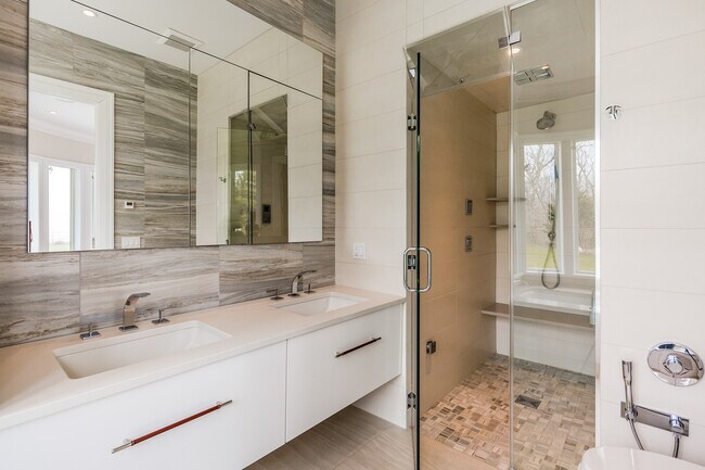 Building Photo - 21 Beech St