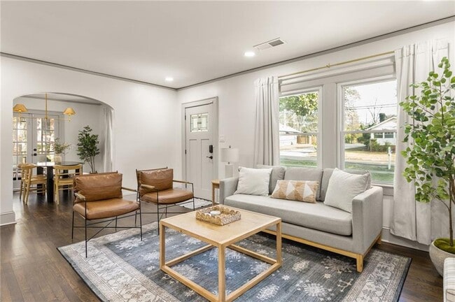 Building Photo - 3455 Rainey Ave