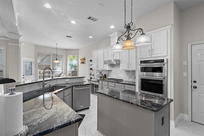 Building Photo - 1706 Buttercup Creek Blvd