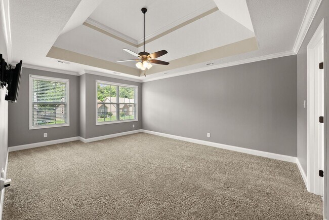 Building Photo - Coming Soon - Large home in the Heart of F...
