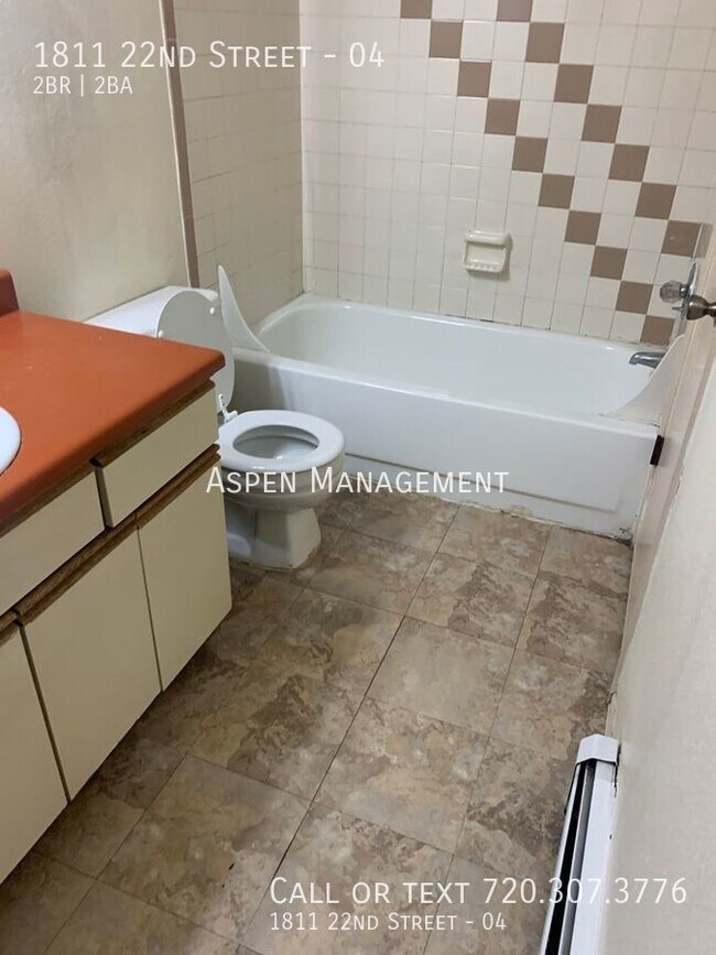 Building Photo - 1811 22nd St