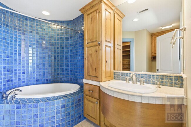 Building Photo - 8205 Asmara Ct