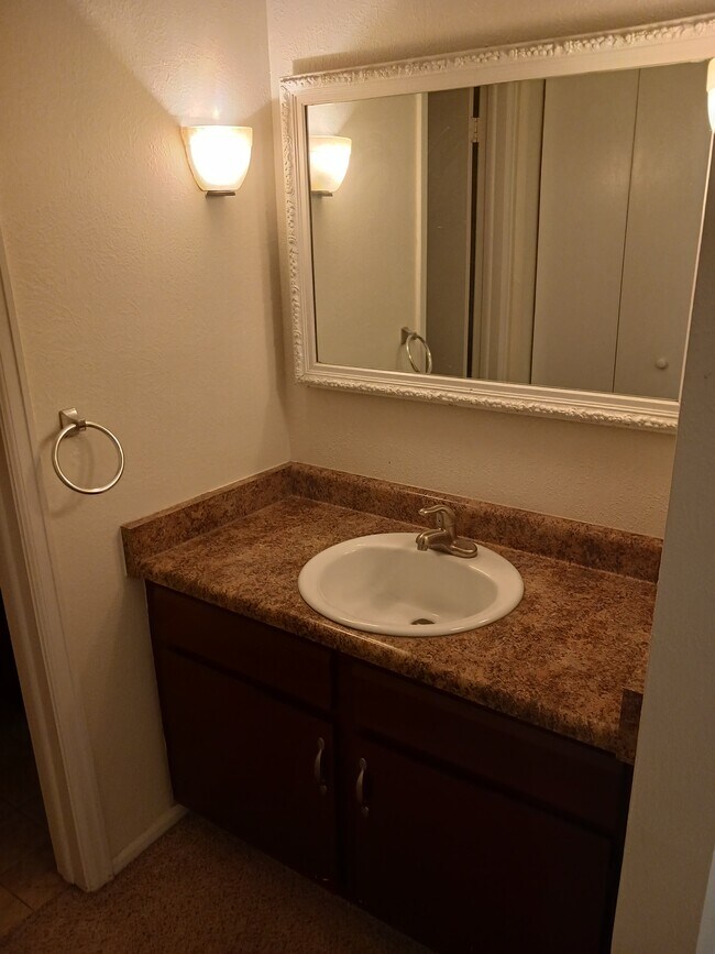 Building Photo - 4373 W Ponds Cir