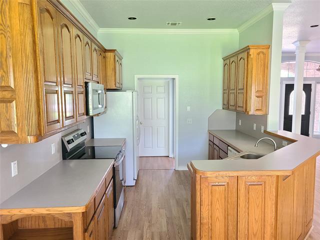 Building Photo - 9020 Monticello Dr