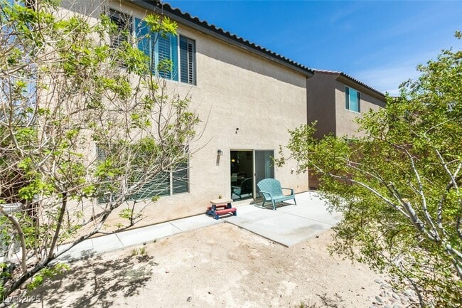 Building Photo - 2617 Courgette Way